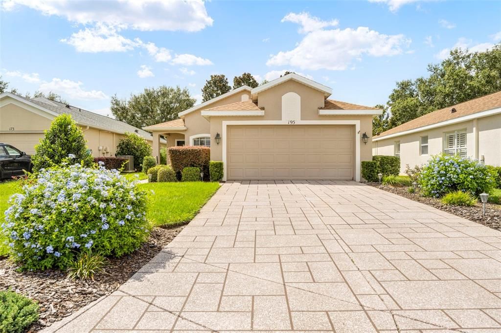 Recently Sold: $255,000 (2 beds, 2 baths, 1280 Square Feet)