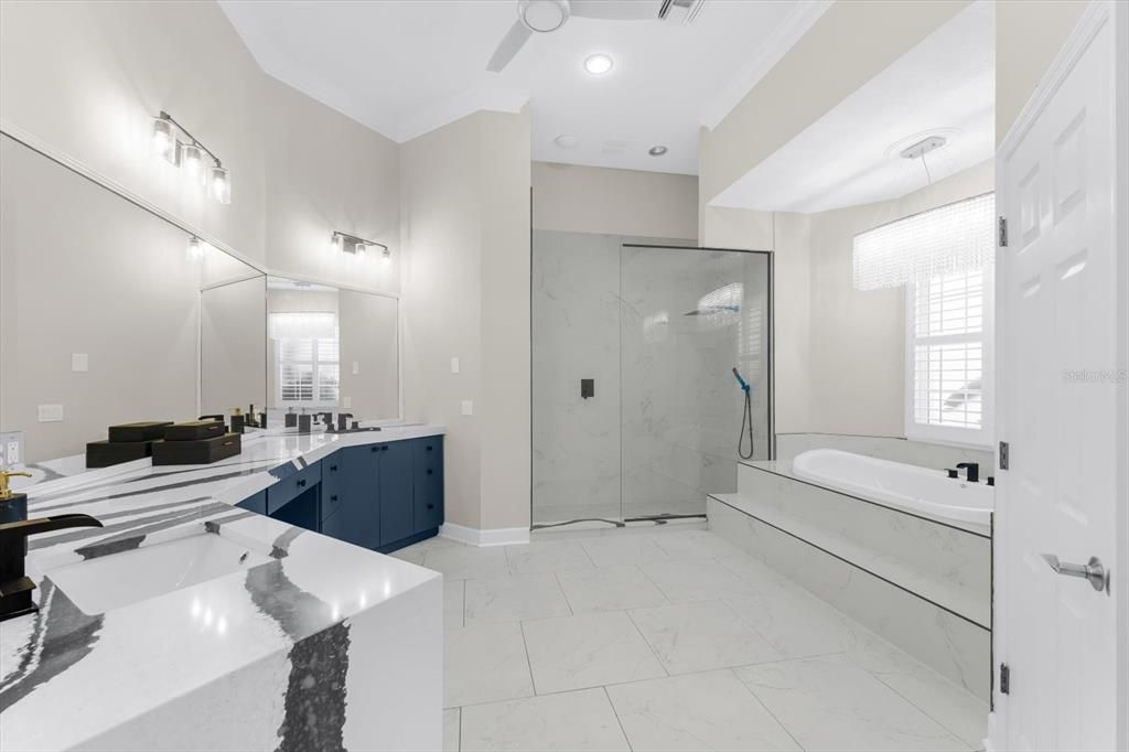 待售: $1,724,000 (5 贝兹, 6 浴室, 4983 平方英尺)