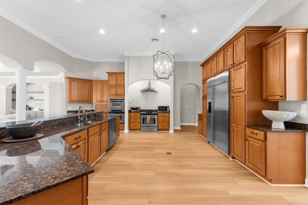 待售: $1,724,000 (5 贝兹, 6 浴室, 4983 平方英尺)