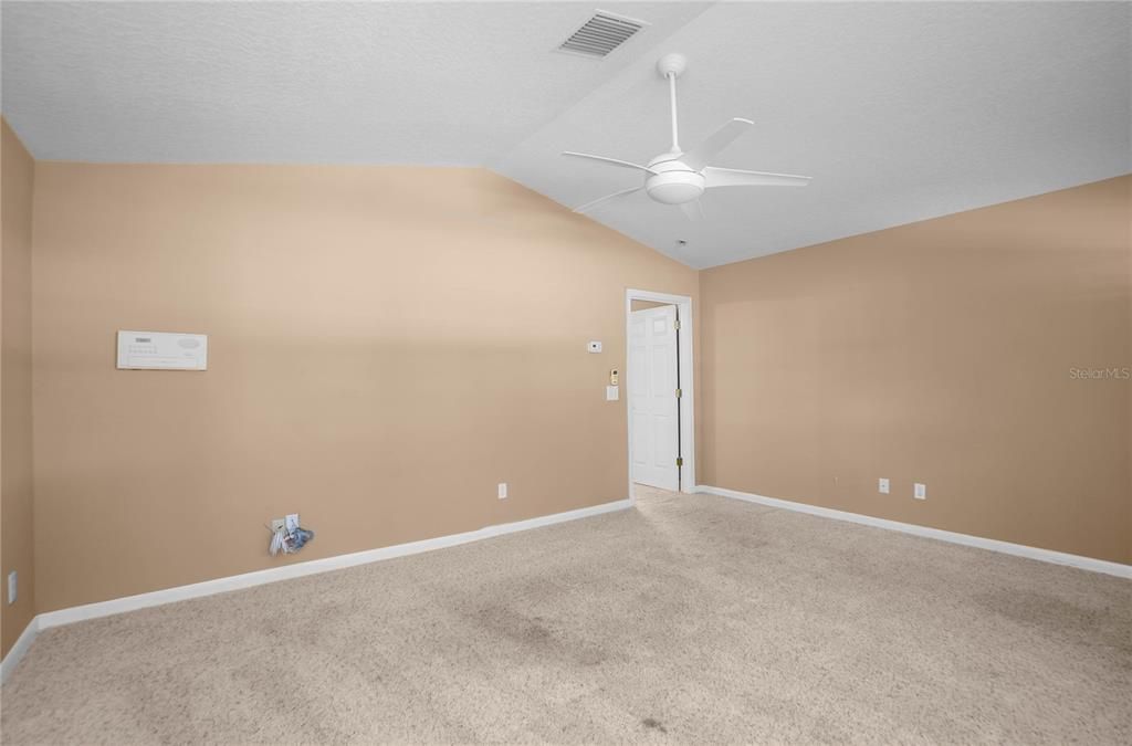 For Sale: $335,000 (4 beds, 3 baths, 2203 Square Feet)