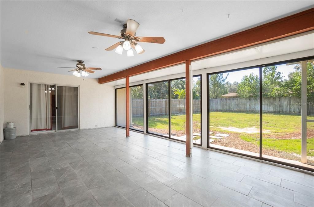 For Sale: $335,000 (4 beds, 3 baths, 2203 Square Feet)