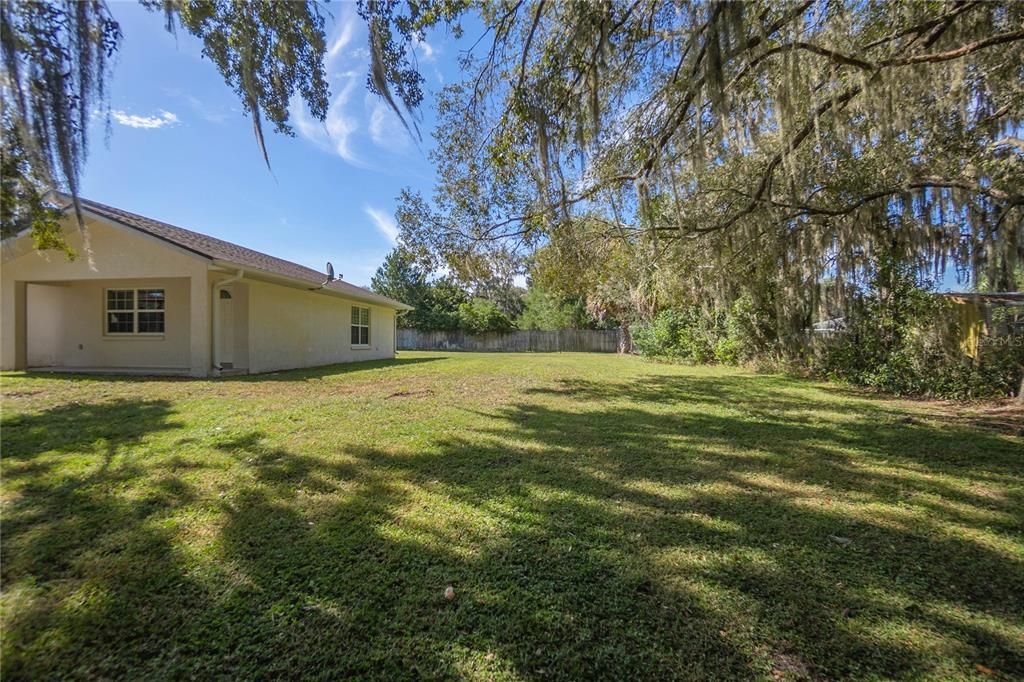 For Sale: $335,000 (4 beds, 3 baths, 2203 Square Feet)