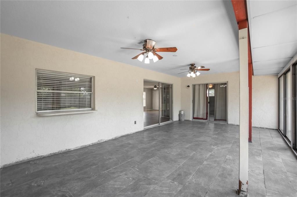 For Sale: $335,000 (4 beds, 3 baths, 2203 Square Feet)