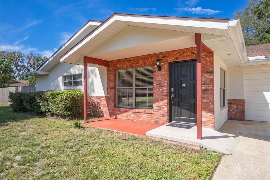 For Sale: $335,000 (4 beds, 3 baths, 2203 Square Feet)