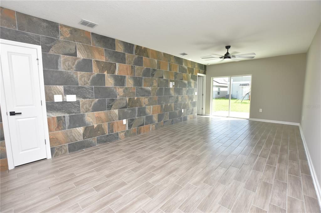 En Renta: $1,799 (3 camas, 2 baños, 1516 Pies cuadrados)