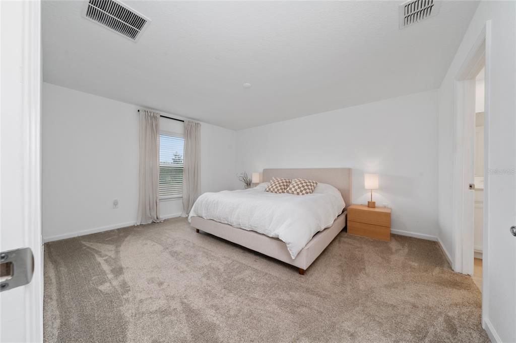 For Sale: $358,000 (3 beds, 2 baths, 1552 Square Feet)