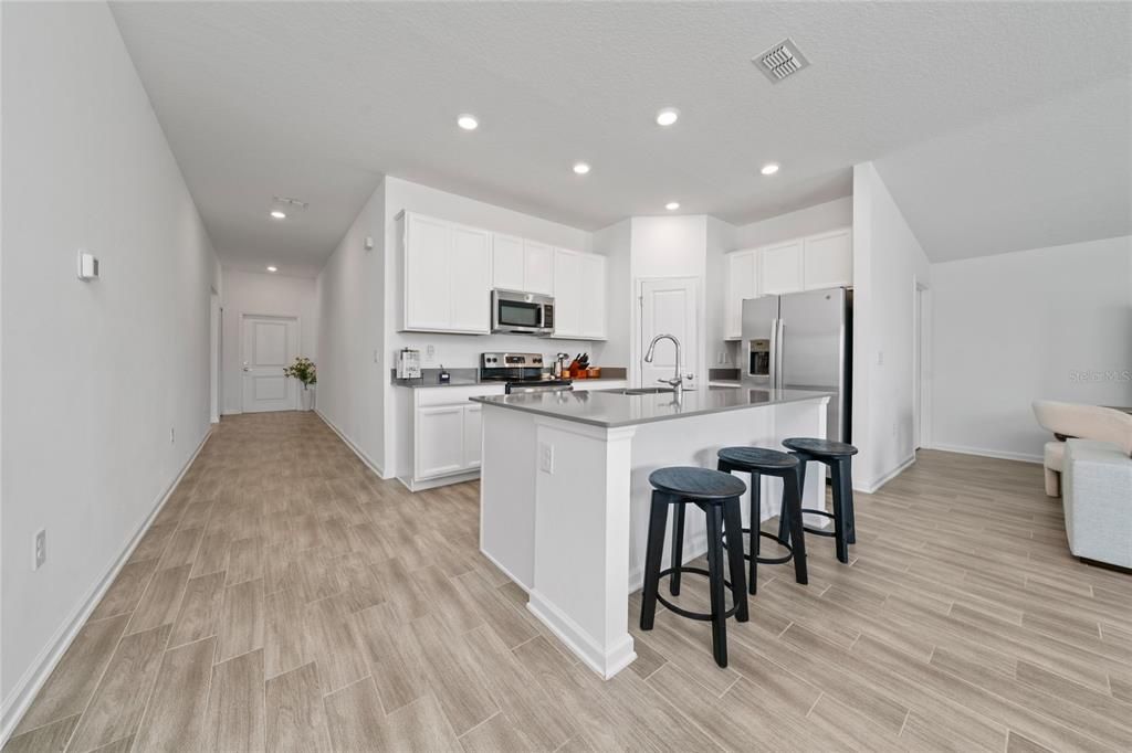 For Sale: $358,000 (3 beds, 2 baths, 1552 Square Feet)