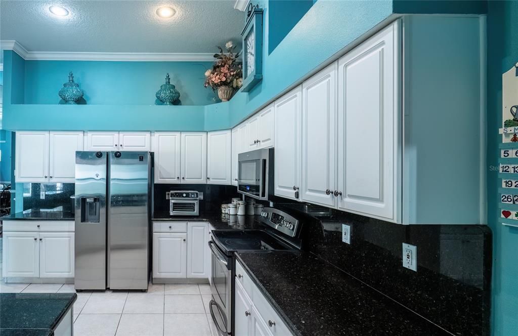 En Venta: $674,900 (4 camas, 3 baños, 3028 Pies cuadrados)