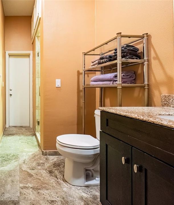 En Venta: $674,900 (4 camas, 3 baños, 3028 Pies cuadrados)