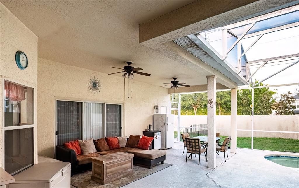 En Venta: $674,900 (4 camas, 3 baños, 3028 Pies cuadrados)