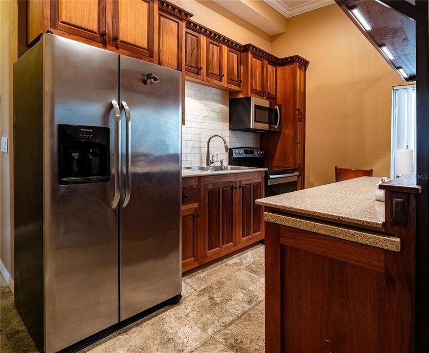 En Venta: $674,900 (4 camas, 3 baños, 3028 Pies cuadrados)