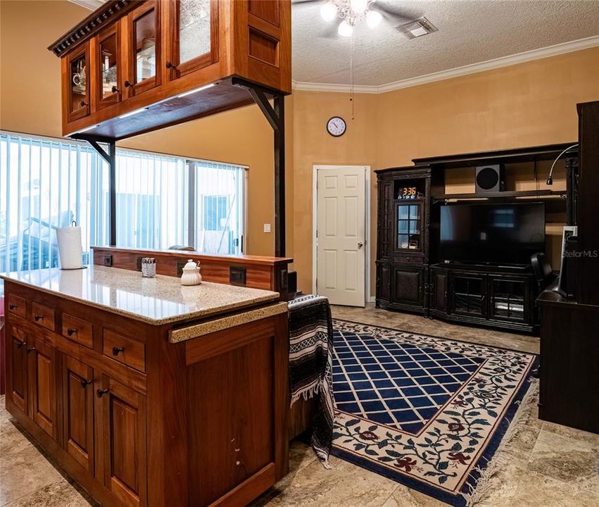 En Venta: $674,900 (4 camas, 3 baños, 3028 Pies cuadrados)