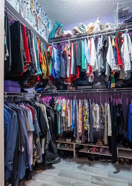 En Venta: $674,900 (4 camas, 3 baños, 3028 Pies cuadrados)