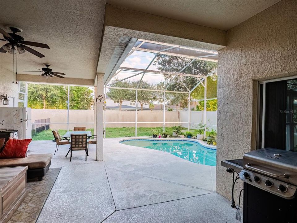 En Venta: $674,900 (4 camas, 3 baños, 3028 Pies cuadrados)