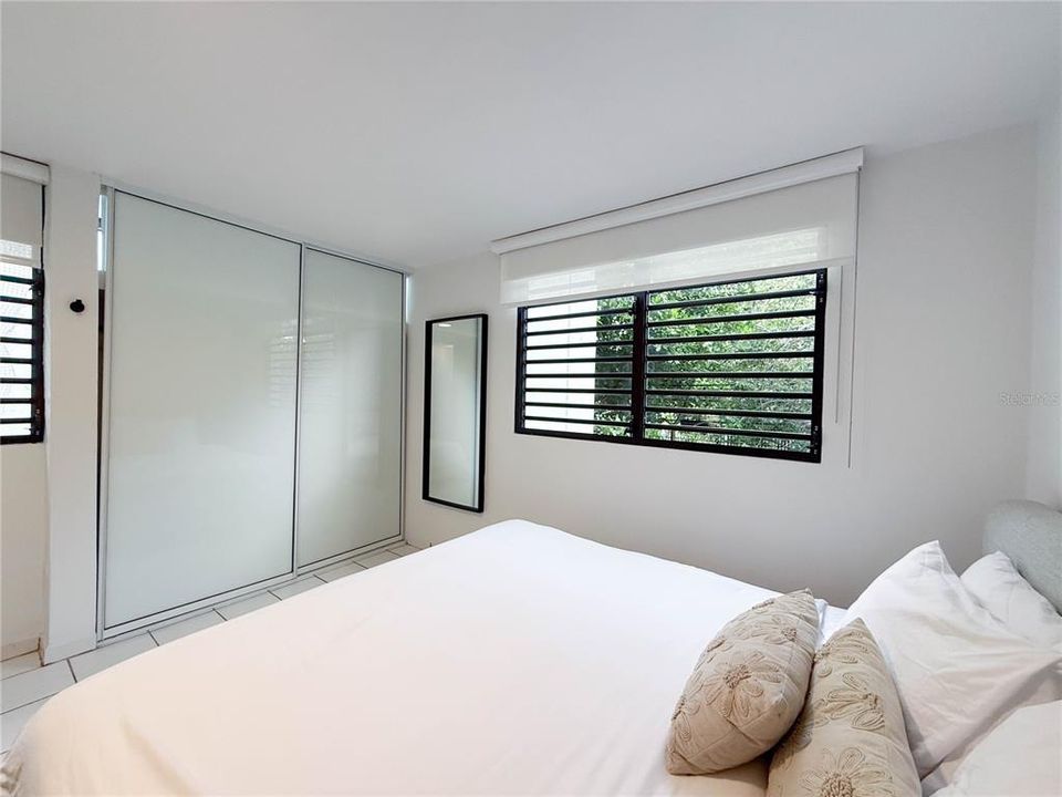 出租: $3,000 (3 贝兹, 2 浴室, 1150 平方英尺)