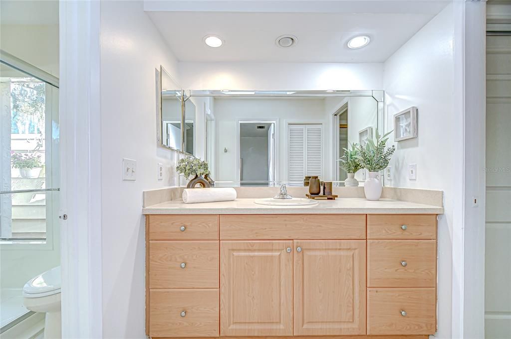 Active With Contract: $450,000 (4 beds, 2 baths, 2303 Square Feet)