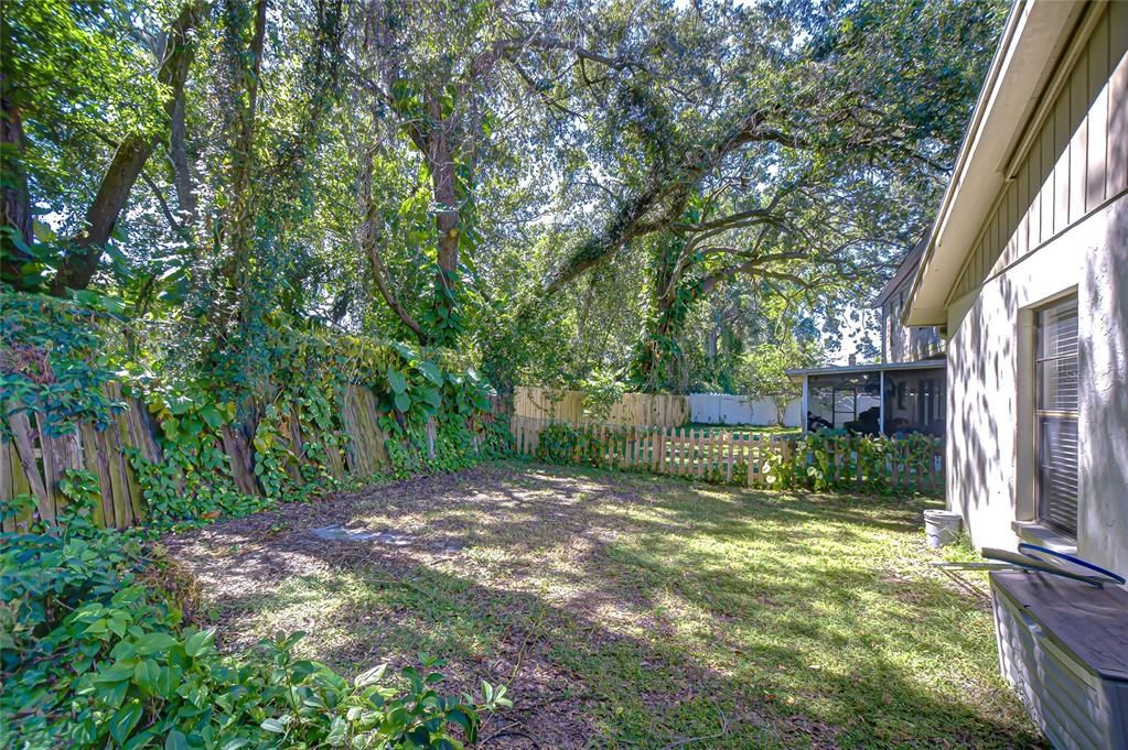 Active With Contract: $450,000 (4 beds, 2 baths, 2303 Square Feet)