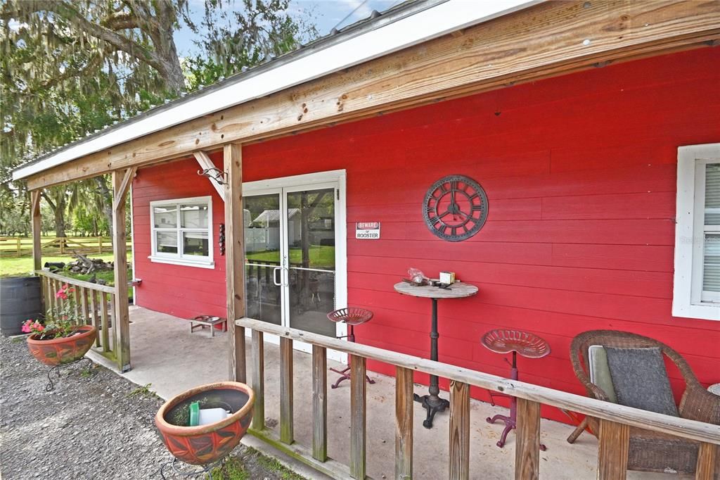 For Sale: $825,000 (1 beds, 1 baths, 1000 Square Feet)