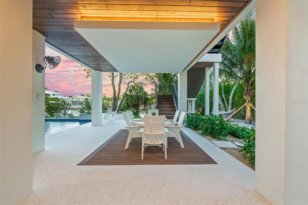 For Sale: $6,500,000 (6 beds, 6 baths, 4169 Square Feet)