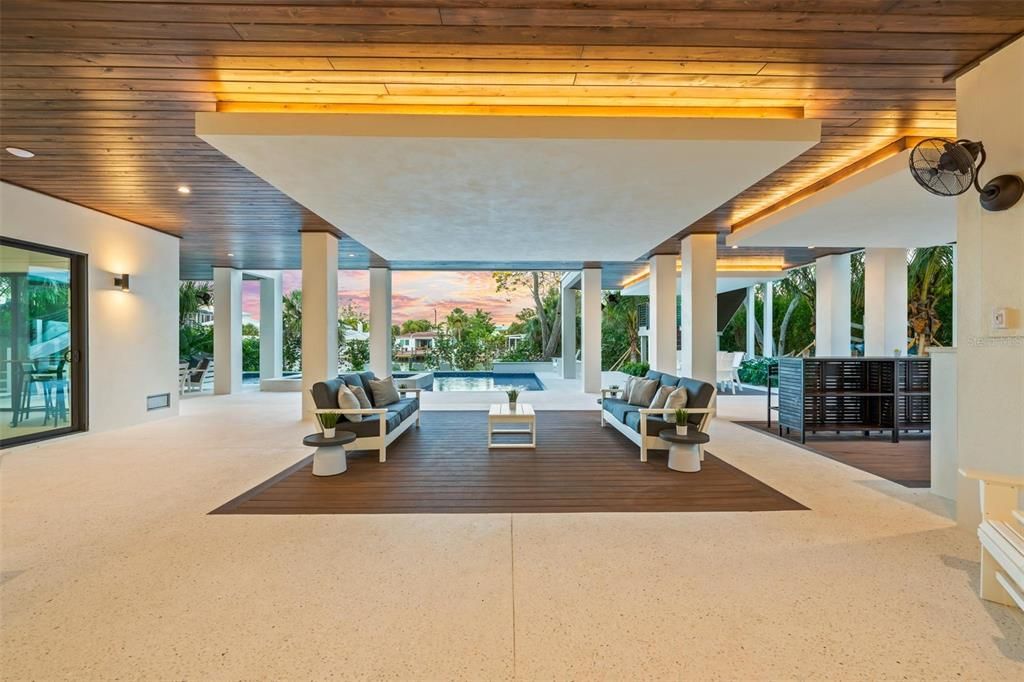 For Sale: $6,500,000 (6 beds, 6 baths, 4169 Square Feet)