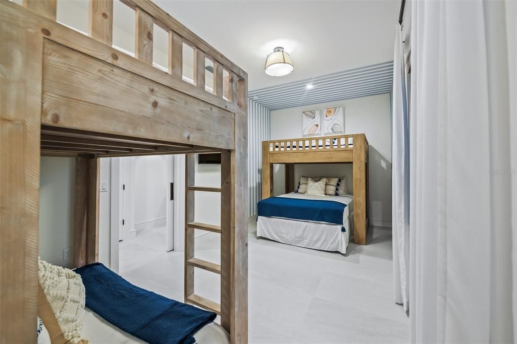 For Sale: $6,500,000 (6 beds, 6 baths, 4169 Square Feet)