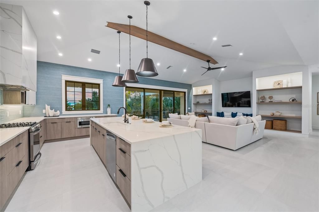 For Sale: $6,500,000 (6 beds, 6 baths, 4169 Square Feet)