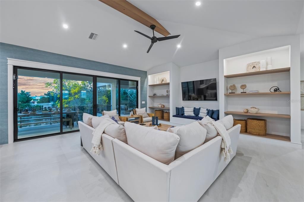 For Sale: $6,500,000 (6 beds, 6 baths, 4169 Square Feet)