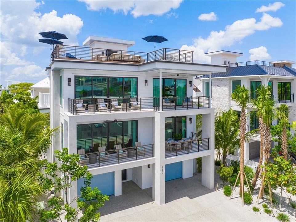 For Sale: $4,800,000 (5 beds, 5 baths, 4389 Square Feet)