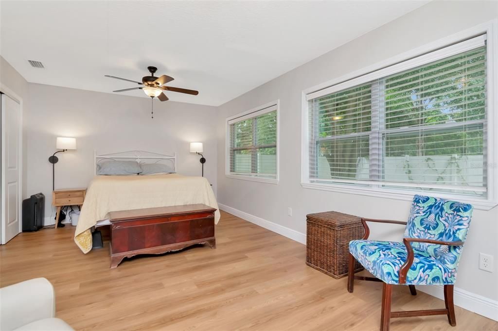 待售: $510,000 (3 贝兹, 2 浴室, 1357 平方英尺)