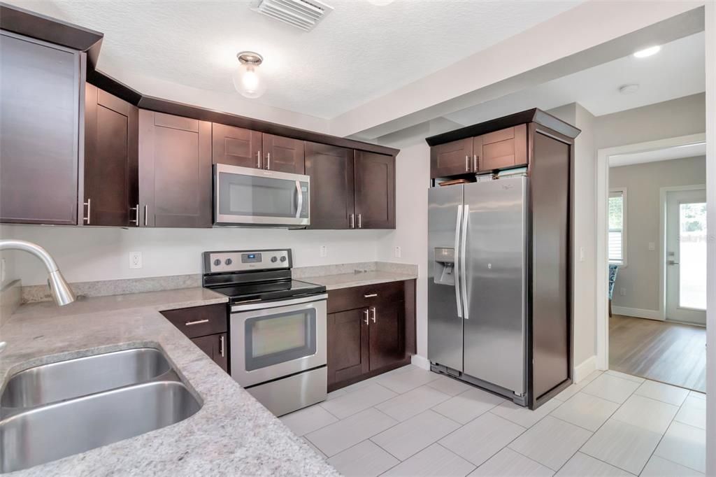 待售: $510,000 (3 贝兹, 2 浴室, 1357 平方英尺)