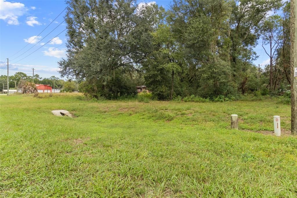 На продажу: $50,000 (0.74 acres)