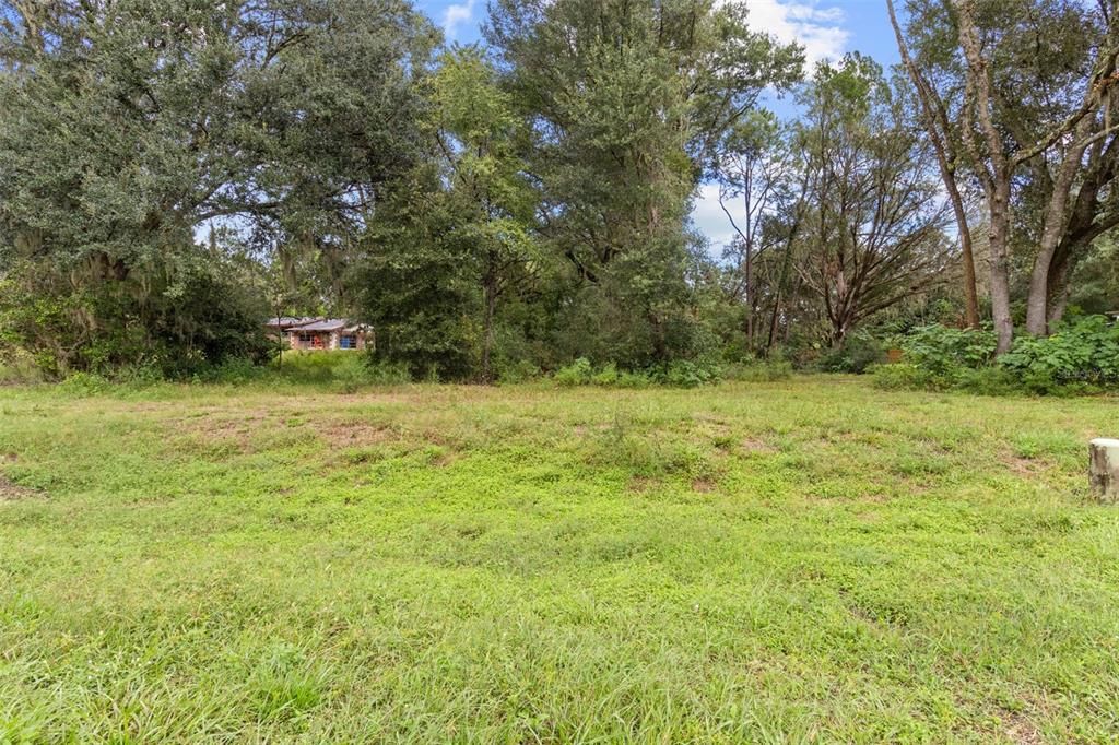 На продажу: $50,000 (0.74 acres)