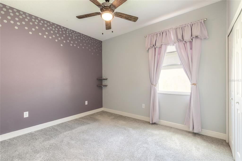 合同活跃: $319,900 (3 贝兹, 2 浴室, 1505 平方英尺)