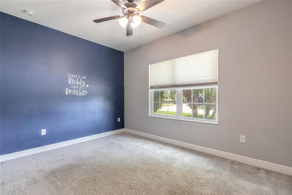 合同活跃: $319,900 (3 贝兹, 2 浴室, 1505 平方英尺)