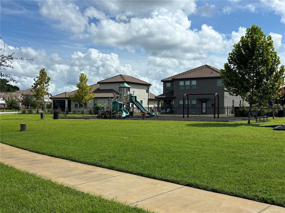 For Rent: $2,800 (3 beds, 3 baths, 2365 Square Feet)