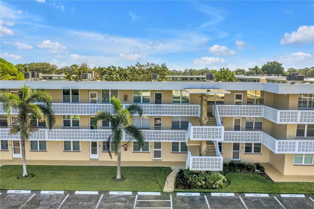 Active With Contract: $125,000 (2 beds, 2 baths, 1035 Square Feet)