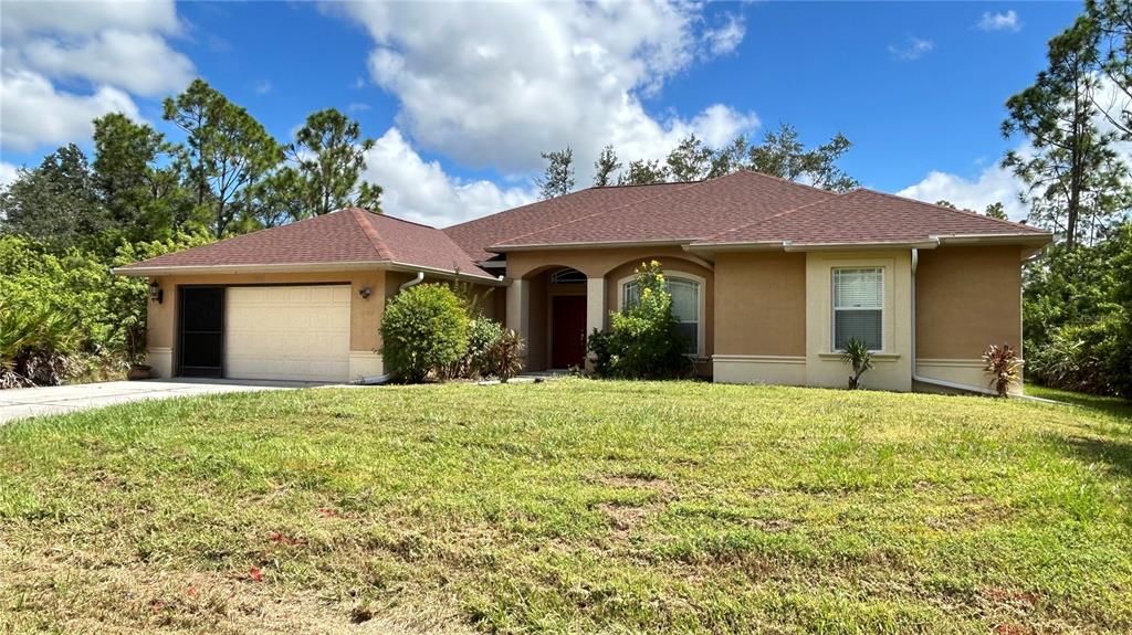 Под контрактом: $1,920 (3 спален, 2 ванн, 1906 Квадратных фут)