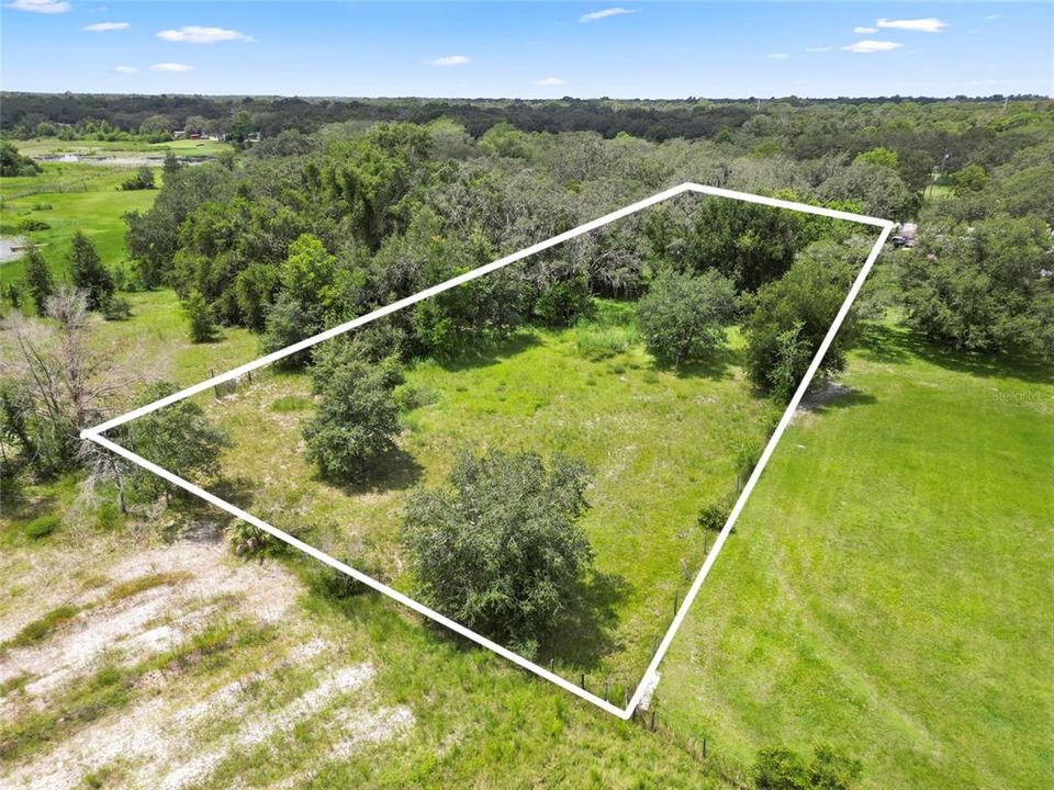 Active With Contract: $139,000 (2 beds, 2 baths, 1216 Square Feet)