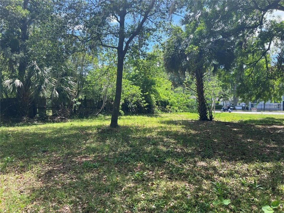 待售: $119,900 (0.21 acres)