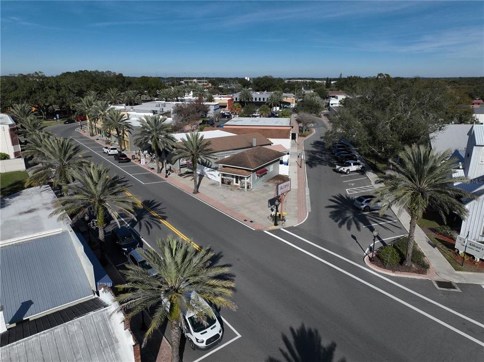 合同活跃: $279,999 (0 贝兹, 0 浴室, 544 平方英尺)