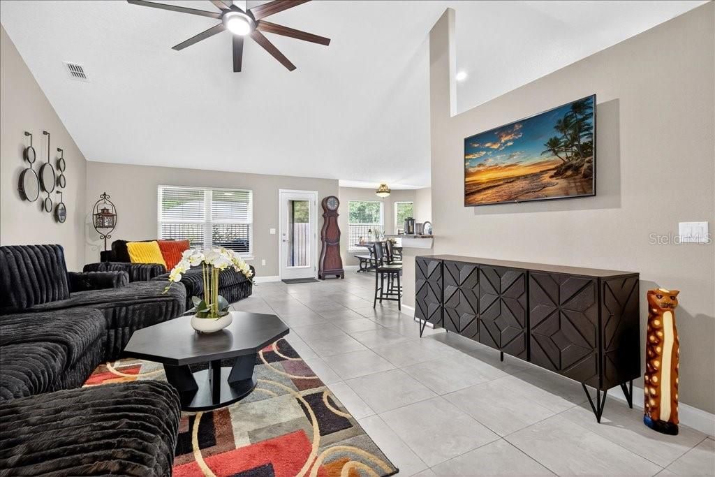 Active With Contract: $390,000 (4 beds, 2 baths, 2301 Square Feet)