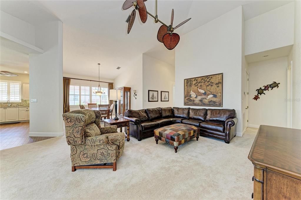 For Sale: $445,000 (3 beds, 3 baths, 2495 Square Feet)