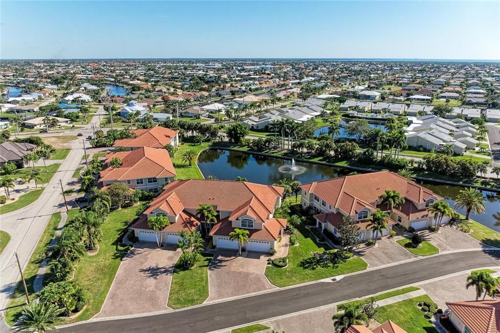 For Sale: $445,000 (3 beds, 3 baths, 2495 Square Feet)