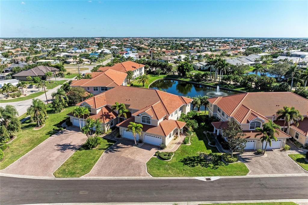 For Sale: $445,000 (3 beds, 3 baths, 2495 Square Feet)