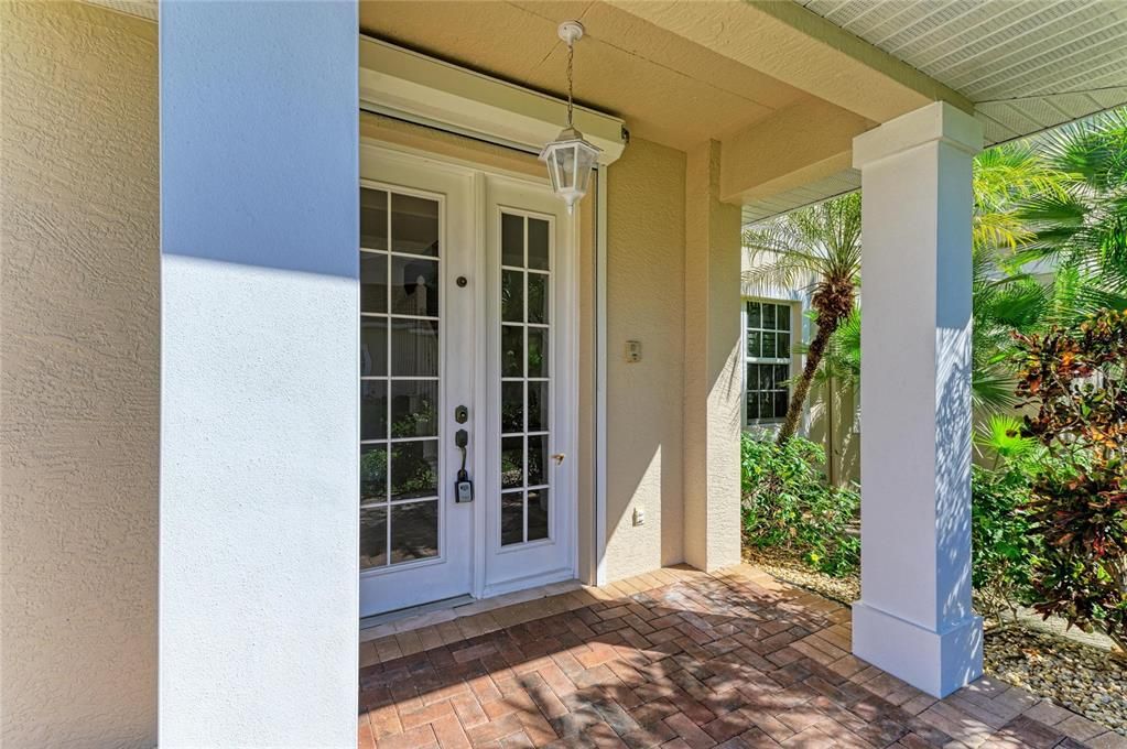 For Sale: $445,000 (3 beds, 3 baths, 2495 Square Feet)