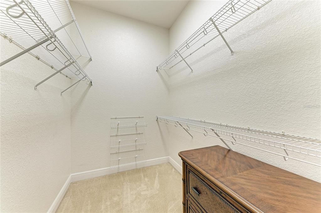 For Sale: $445,000 (3 beds, 3 baths, 2495 Square Feet)