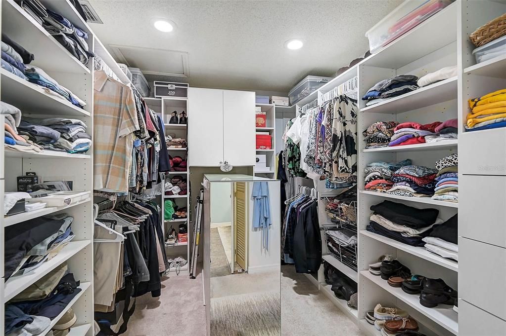 待售: $349,000 (2 贝兹, 2 浴室, 1822 平方英尺)