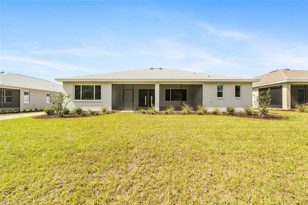 Activo con contrato: $430,000 (3 camas, 3 baños, 2536 Pies cuadrados)