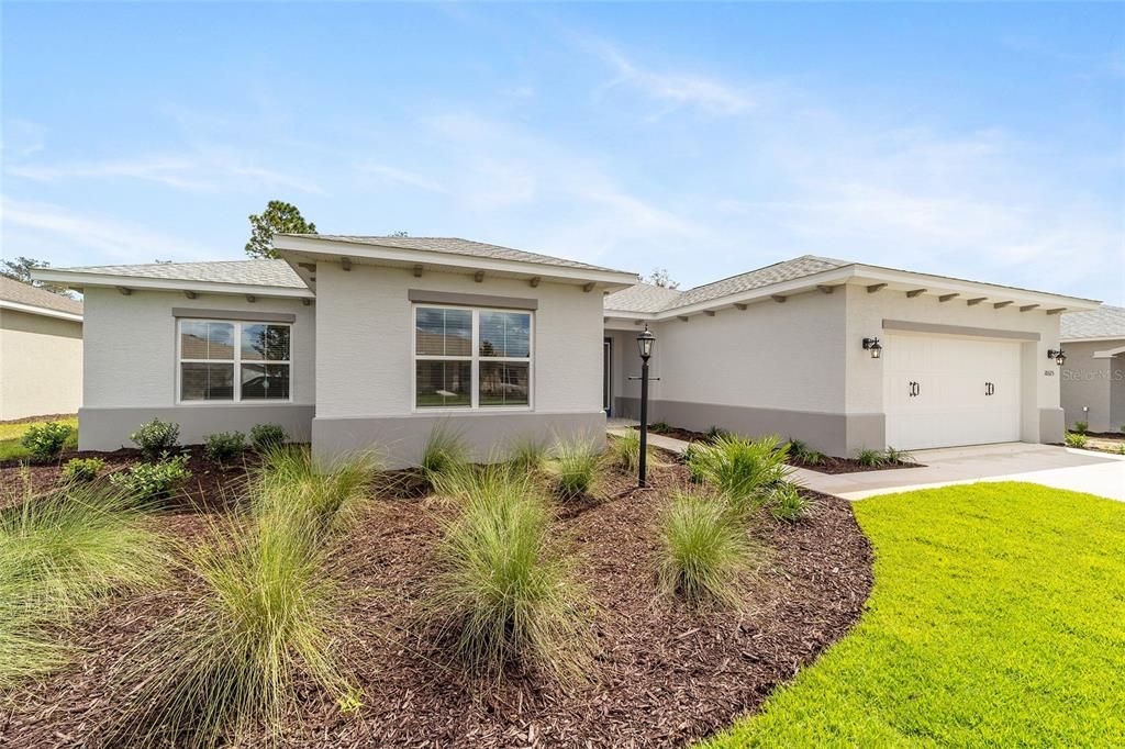 Activo con contrato: $430,000 (3 camas, 3 baños, 2536 Pies cuadrados)