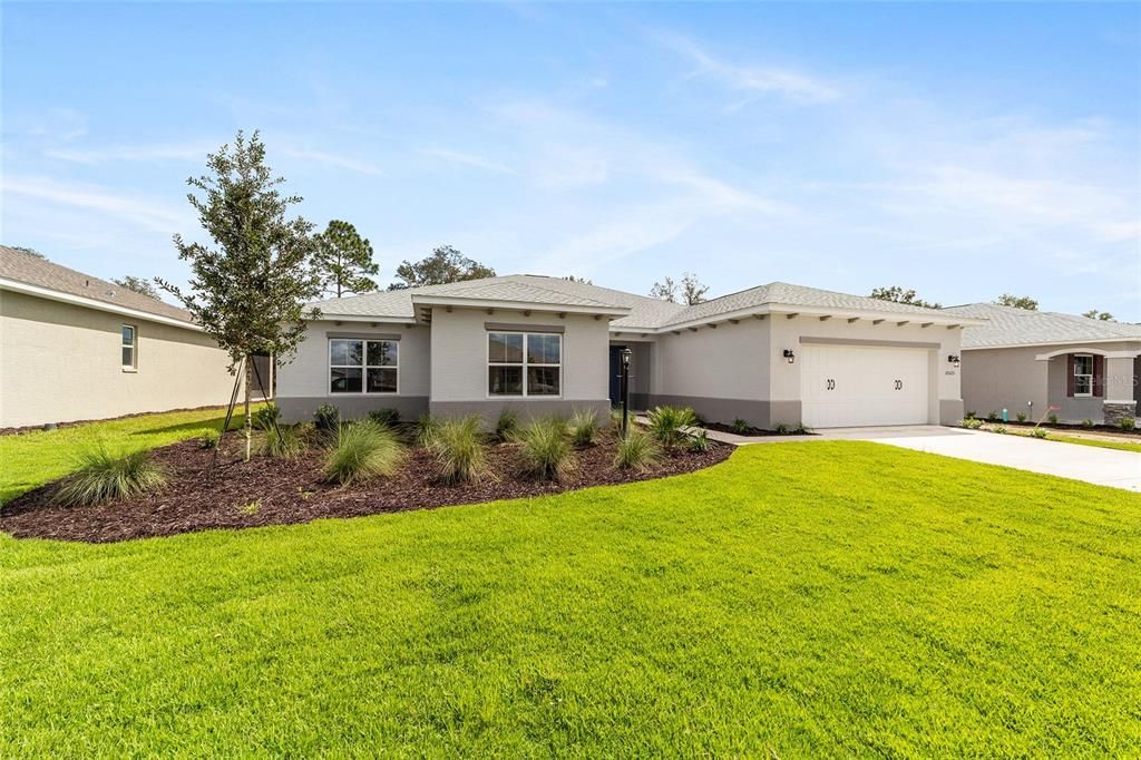 Activo con contrato: $430,000 (3 camas, 3 baños, 2536 Pies cuadrados)